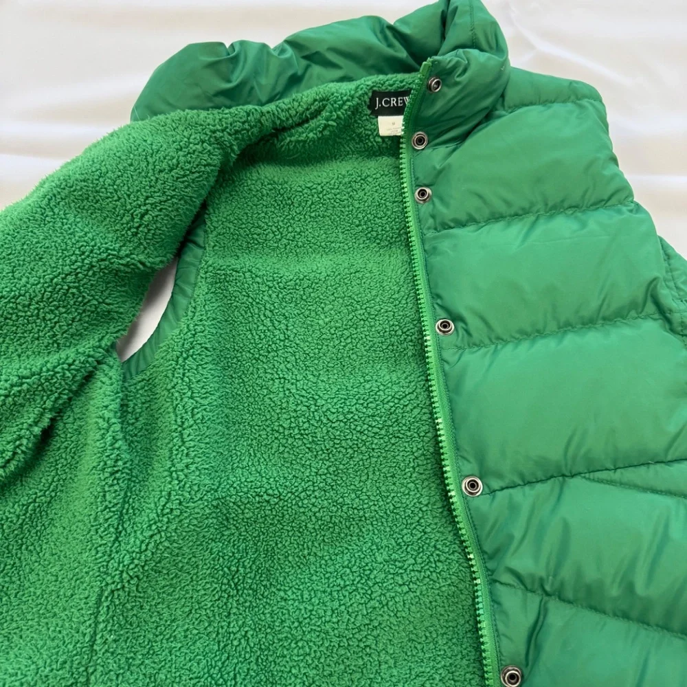 J. Crew Green Puffer Vest Medium - Picture 3 of 8